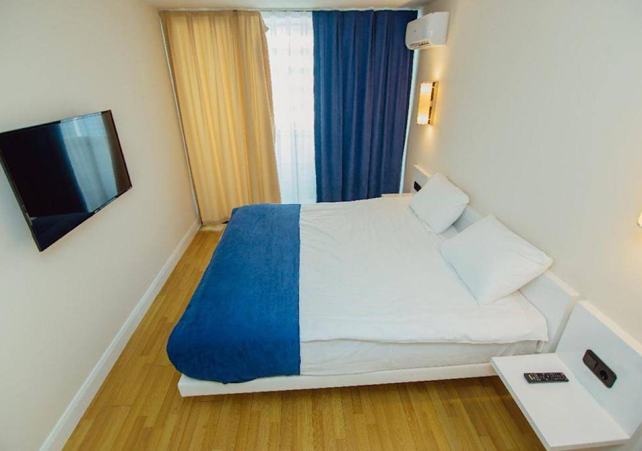 Amazing View Apartments Batumi Bagian luar foto