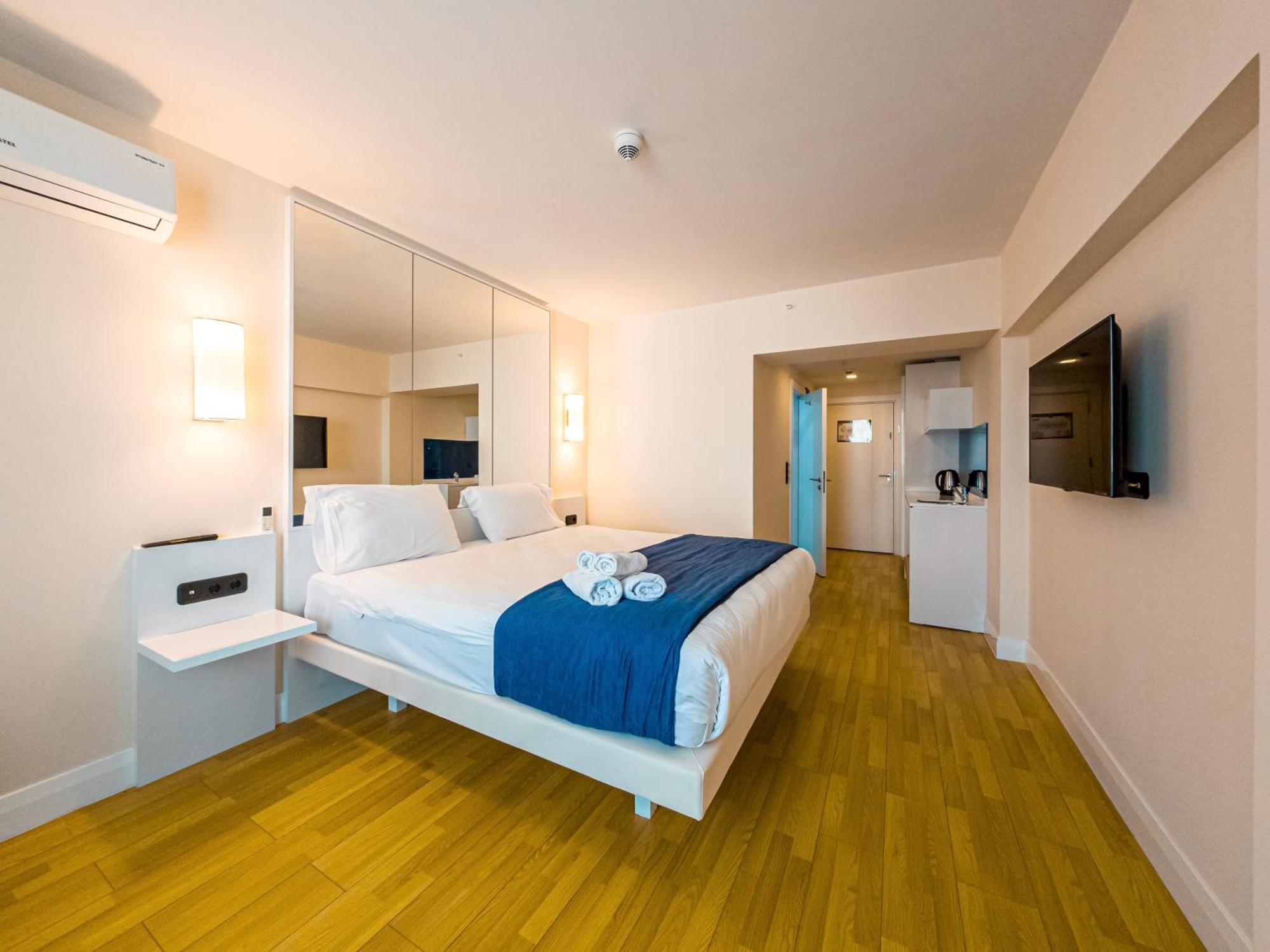 Amazing View Apartments Batumi Bagian luar foto