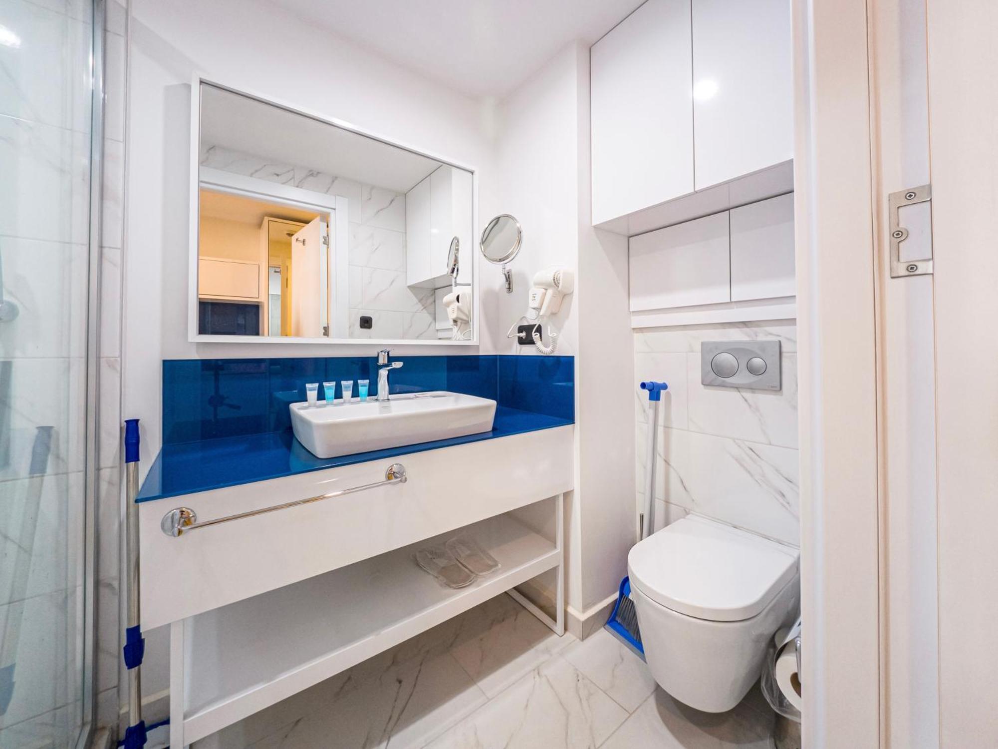 Amazing View Apartments Batumi Bagian luar foto